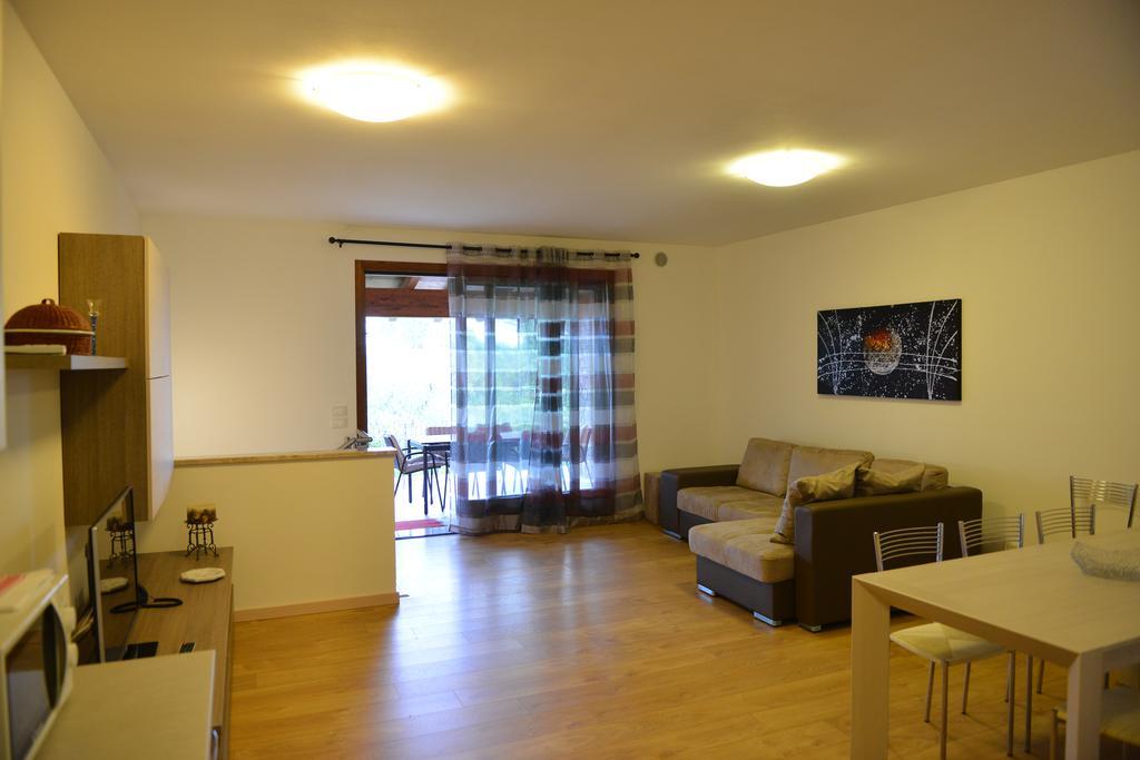Residence Boschetti Manerba del Garda Ruang foto