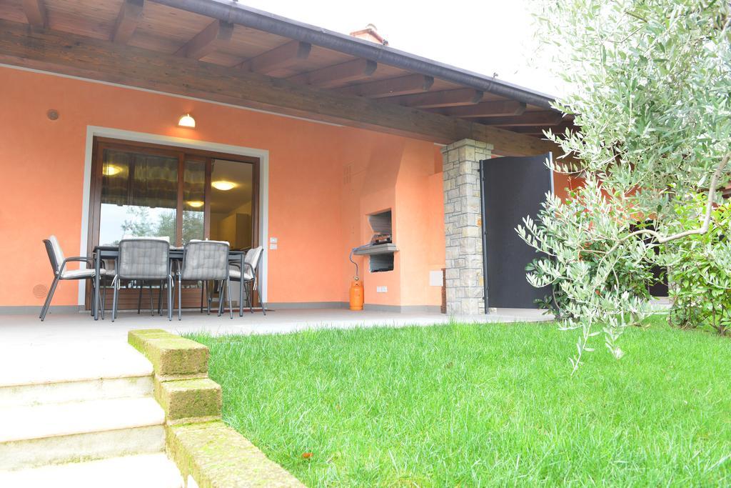 Residence Boschetti Manerba del Garda Ruang foto
