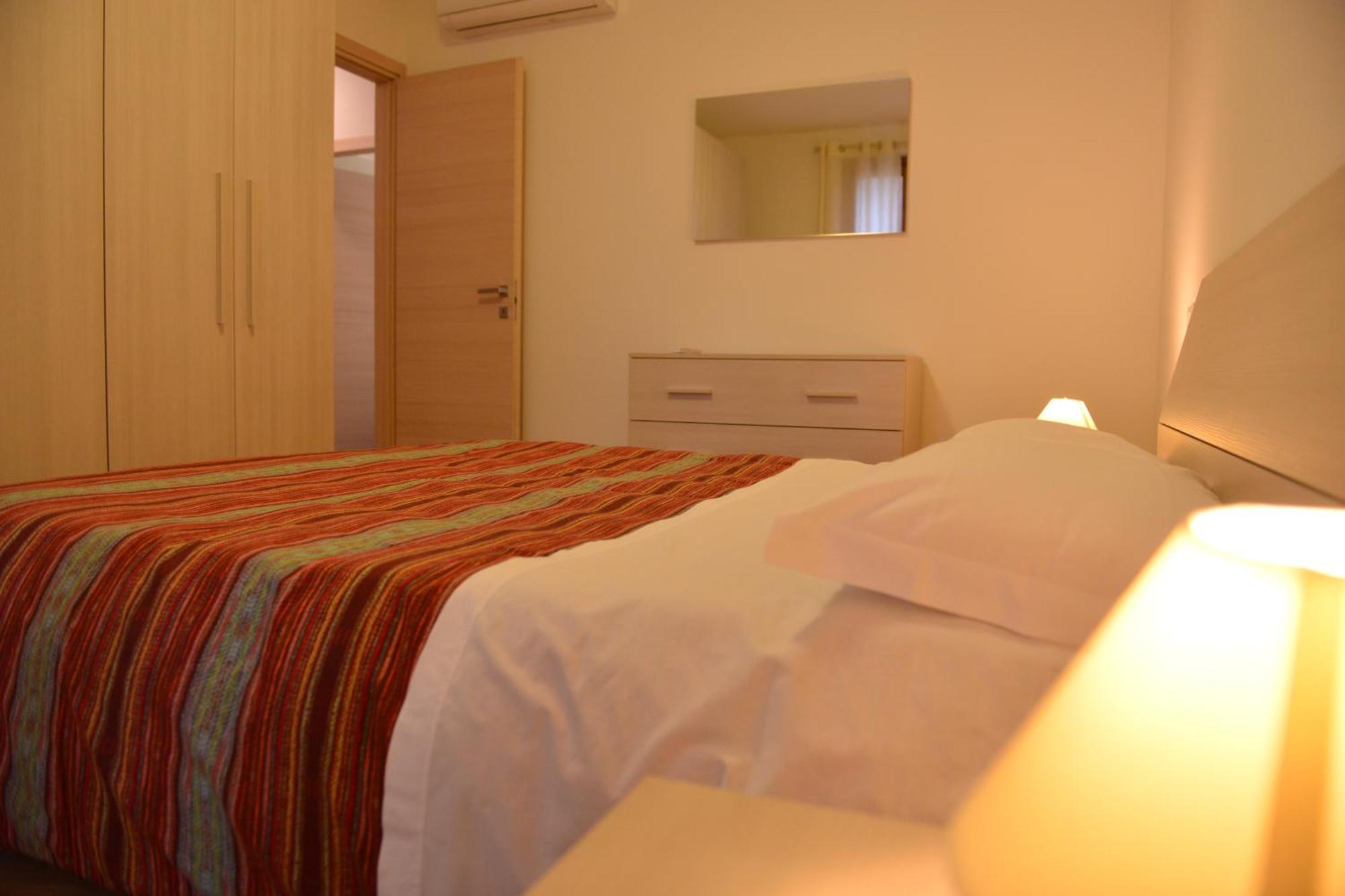 Residence Boschetti Manerba del Garda Ruang foto