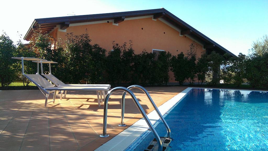 Residence Boschetti Manerba del Garda Bagian luar foto