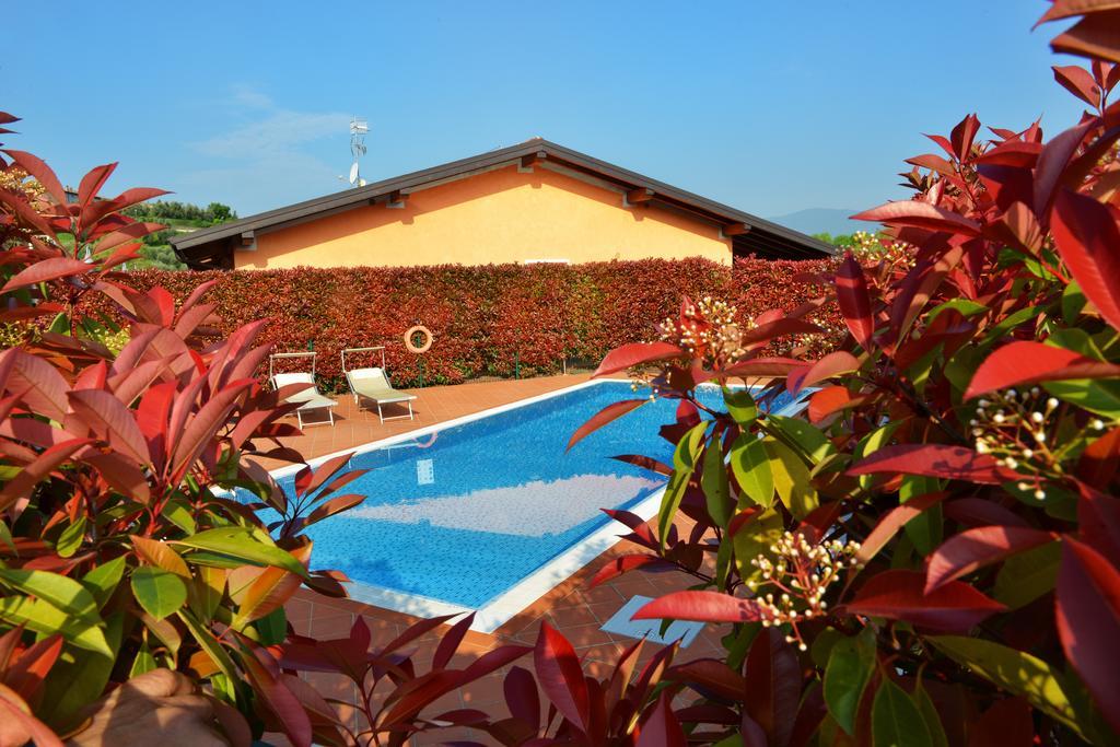 Residence Boschetti Manerba del Garda Bagian luar foto