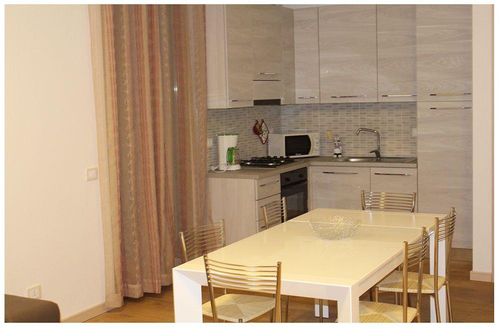 Residence Boschetti Manerba del Garda Bagian luar foto