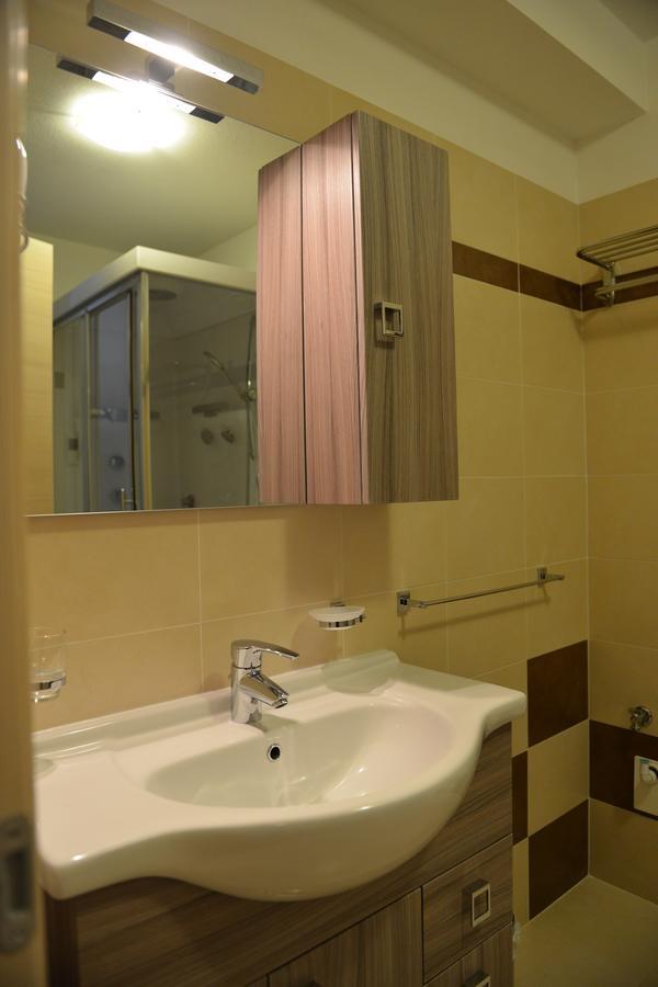 Residence Boschetti Manerba del Garda Bagian luar foto
